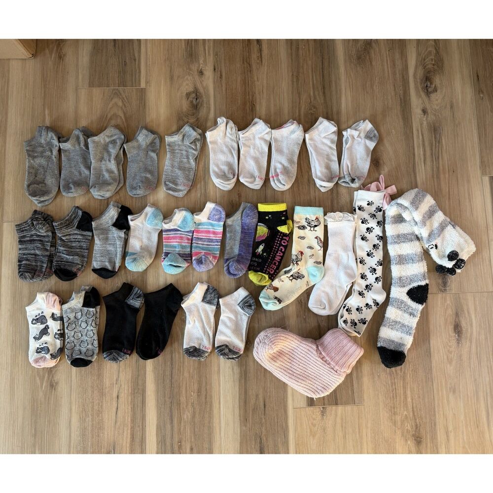 29 Pair of Socks Sock Bundle Lot Girls Size 4-8 Big Kid Fuzzy Slipper & Athletic